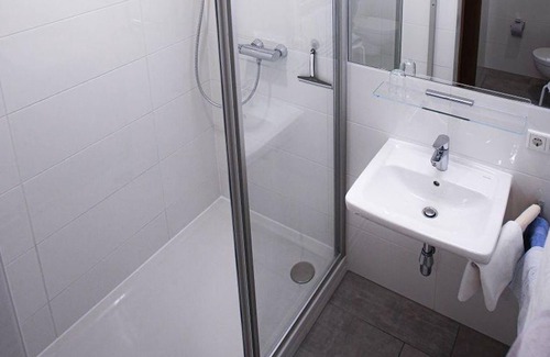 Faistenau Bed & Breakfast | Relax at App. 3 - Apartments Alpenblick with Ocean Views