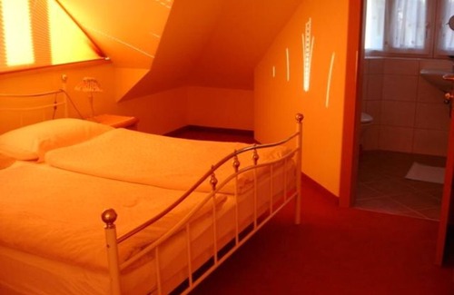 Faistenau Bed & Breakfast | Cozy Apartments Alpenblick: Family-Friendly & Breakfast Included