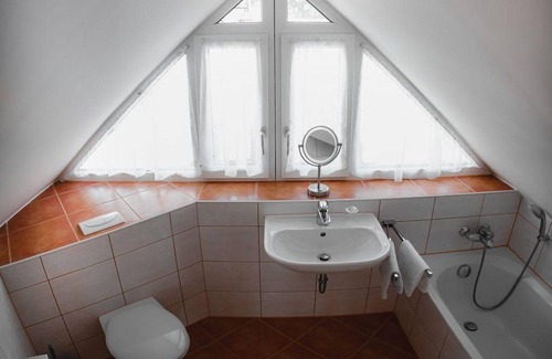 Faistenau Bed & Breakfast | Cozy Apartments Alpenblick: Family-Friendly & Breakfast Included