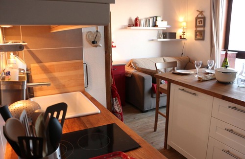 Le Corbier Apartment | Cozy Ski Retreat with Spa & Stunning Slopes View