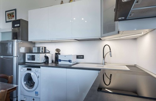 Albaro Apartment | ```html
Oceanfront APP A+B Apartment SKipper Genova with Breakfast
```