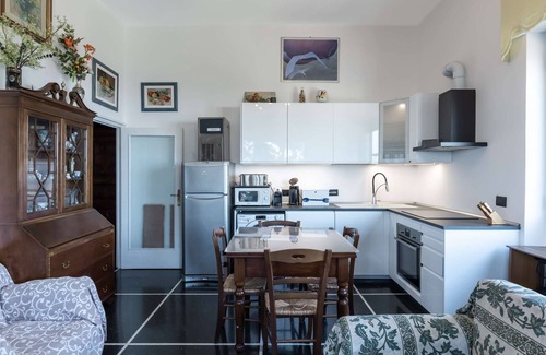 Albaro Apartment | Oceanfront Apartment Skipper Genova with Kitchen & Breakfast