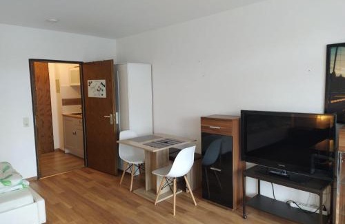 Lahnstein auf der Hohe Apartment | Cozy App B210: Poolside Retreat for Family Getaways