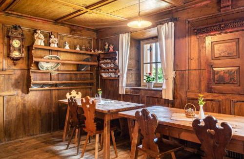 Albions Apartment | Outstanding App Dolomiten Winklerhof: Rated 9.8, Pet Friendly
