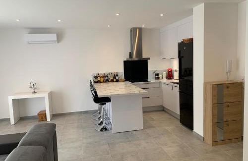 Lucciana Apartment | Prime Location App Near the Sea with Terrace & Parking