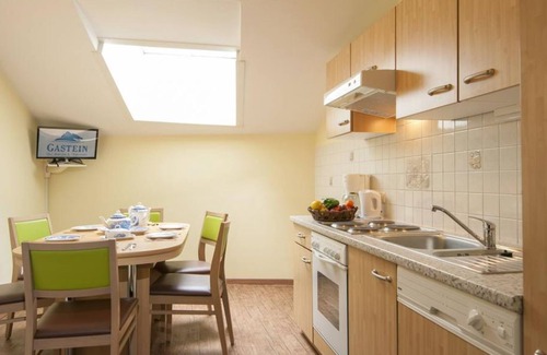 Bad Hofgastein Apartment | Cozy Apartment No. 4 with Kitchen & Family-Friendly Amenities