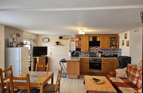 Ober-Morlen Apartment | Cozy App O2 for 2-4 Guests, Near Frankfurt & Ocean Views