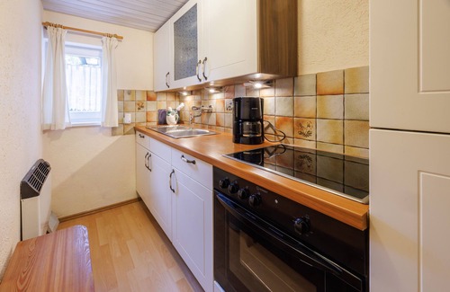 Ruhpolding Apartment | Cozy App. Reifelberg: Ideal for Couples with Kitchen & WiFi