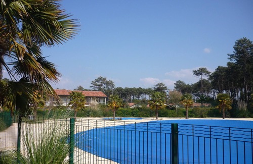 Ondres Apartment | Family-Friendly T3 Apartment with Pool and Breakfast Included