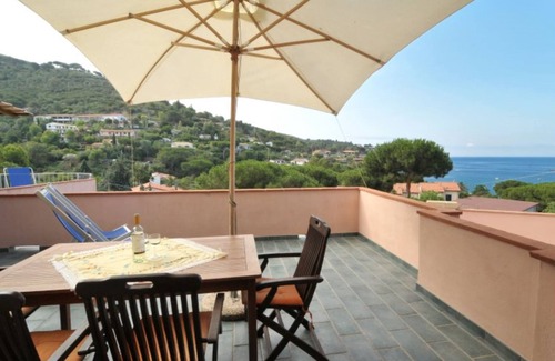 Morcone Apartment | Pet-Friendly App.Ti Morcone with Kitchen & Breakfast Options