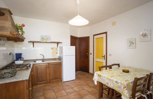 Morcone Apartment | Family-Friendly App.Ti Morcone with Kitchen & Breakfast