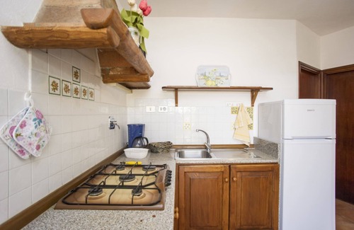 Morcone Apartment | Family-Friendly App.Ti Morcone with Kitchen & Breakfast