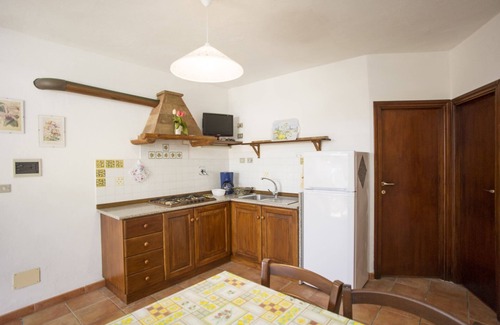 Morcone Apartment | Family-Friendly App.Ti Morcone with Kitchen & Breakfast