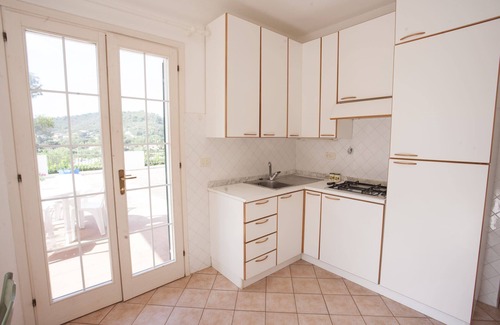 Lido di Capoliveri Apartment | Cozy Villa Anna: Ground Floor Retreat near Capoliveri