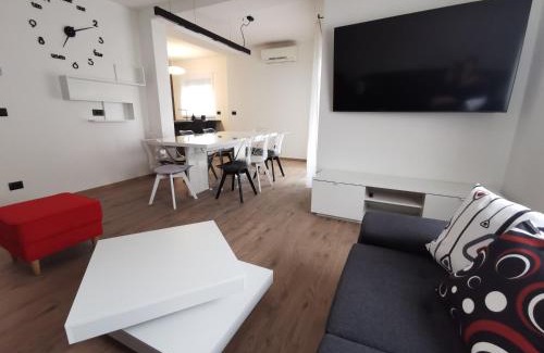 Umag Apartment | Family-Friendly APP TiniS with Full Kitchen Amenities