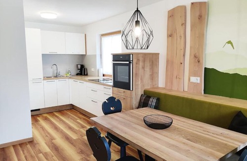 Gudon Apartment | Family-Friendly Retreat at App Weissenschmied Awaiting You