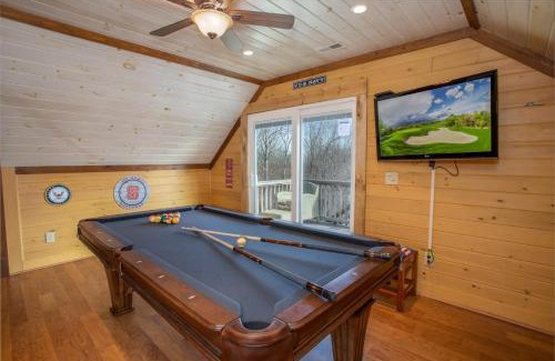 Boone House | Appalachian Escape: Pet Friendly with Spa & Breakfast
