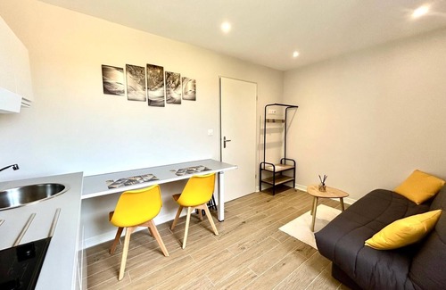 Castelnau-d'Estretefonds House | Tranquil Appartement-Suite for 2 to 4 Guests