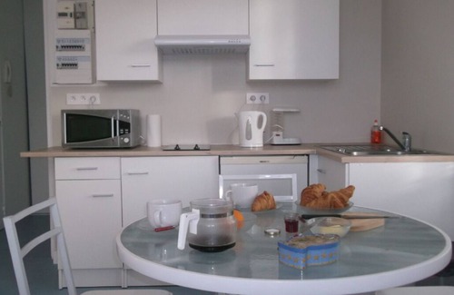 Pont-l'Abbe Apartment | Bright Apartment with Garden in a Family-Friendly Setting