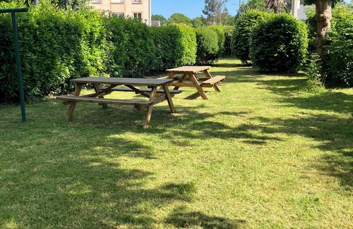 Pont-l'Abbe Apartment | Bright Apartment with Garden in a Family-Friendly Setting