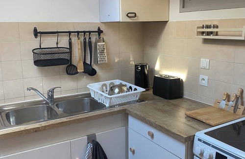 Guillestre Apartment | Central Guillestre Apartment: Ideal for Families and Pets
