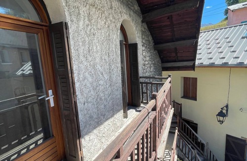 Guillestre Apartment | Central Guillestre Apartment: Ideal for Families and Pets
