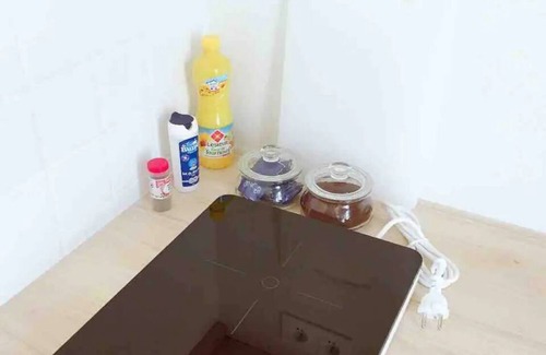 Maisons-Alfort Apartment | Cozy Apartment Near Paris with Child-Friendly Amenities