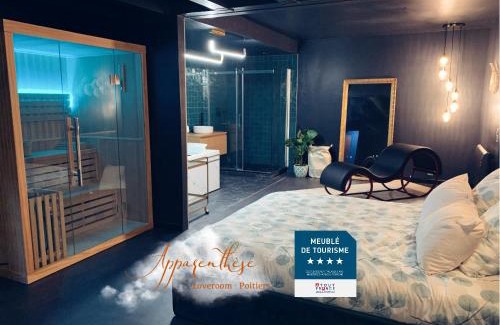 Poitiers Apartment | Indulge in Apparenthèse Love Room with Hot Tub & Sauna