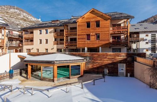 Abries Condo | Cozy Appart with Private Access to Sauna & Spa Amenities