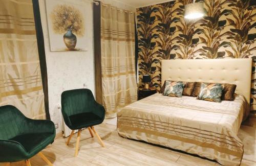 Morieres-les-Avignon Apartment | Beautifully Renovated 1-Bed Apartment with Pool Access