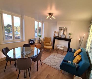 Annoeullin Apartment | Cozy Appart 2 Annœullin - Ideal for Families & Close to Amenities
