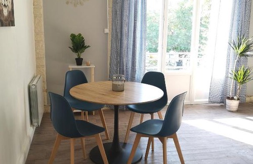 Le Passage Apartment | Family-Friendly Appart 2ch Jardin near Walygator & Aqualand