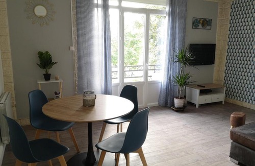 Le Passage Apartment | Family-Friendly Appart 2ch Jardin near Walygator & Aqualand