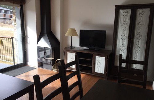 Sainte-Leocadie Apartment | Inviting Apartment with Heated Pool Near Spain, Rated 9.8
