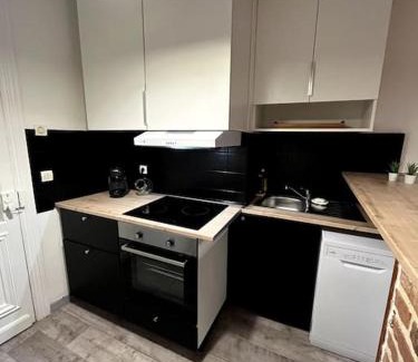 Valenciennes Apartment | Family-Friendly Apartment in Central Valenciennes - 8.6/10