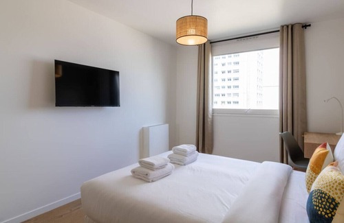 Gambetta Apartment | Appart 9pers#5Bedrooms#La Défense#Balcony