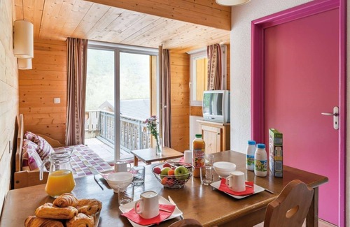 Cauterets Condo | Budget-Friendly Appart with Pool Access Near Downtown