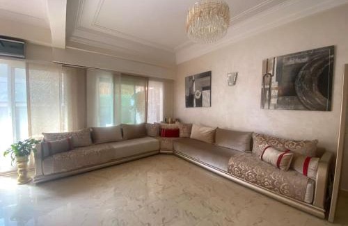 Ain Chock Apartment | Inviting Appart with Private Garden in California - 10/10 Rating