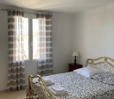 Le Pontet Apartment | Cozy Appart in Avignon with Garage & Air Conditioning
