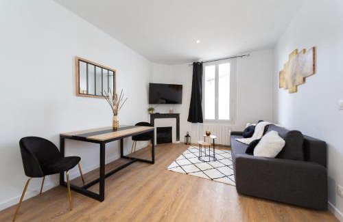 Blaye Apartment | Central Location with Comfort for Families and Pets