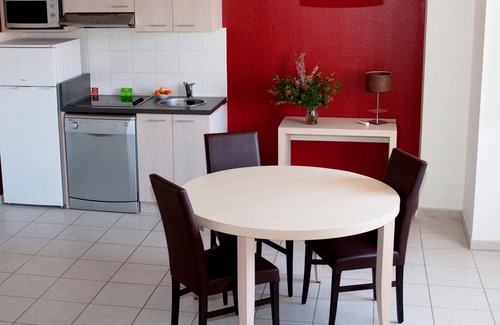Saint-Jean-d'Illac Apartment | Convenient Stay at Appart'City Classic Bordeaux Aéroport