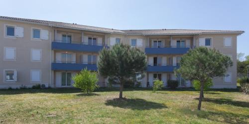 Saint-Jean-d'Illac Apartment | Pet-Friendly Appart'City Classic Bordeaux with Pool Access