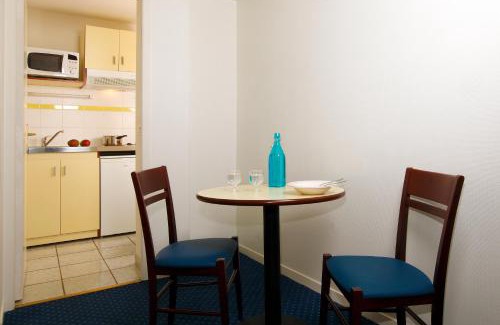 Blatin Apartment | Convenient Appart'City Classic Clermont Ferrand Centre Stay