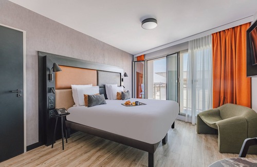 Bercy Hotel | Elegant Appart'City Collection Near Paris Gare de Lyon