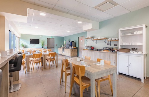 Cesson-Sevigne Apartment | Modern Appart'City Confort Rennes – Cesson Sévigné Escape