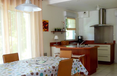 Benodet Apartment | Charming Appart with Garden, Pool & Ocean View in Benodet