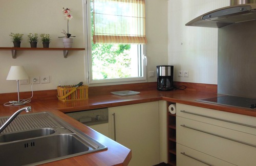 Benodet Apartment | Charming Appart with Garden, Pool & Ocean View in Benodet