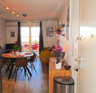 L'Ile-Rousse Apartment | Cozy Apartment with Terrace, Steps from the Beach