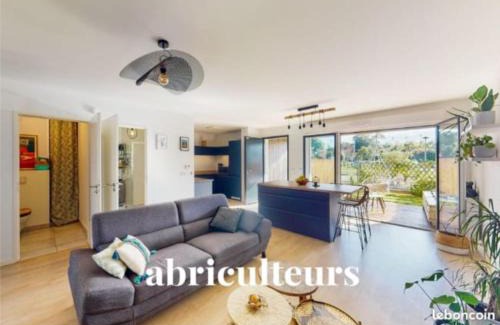 Seignosse Apartment | Cozy Appart' Near the Forest - Family Friendly Retreat