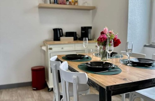 Roanne Apartment | Cozy Apartment with Free Parking for Your Family Getaway